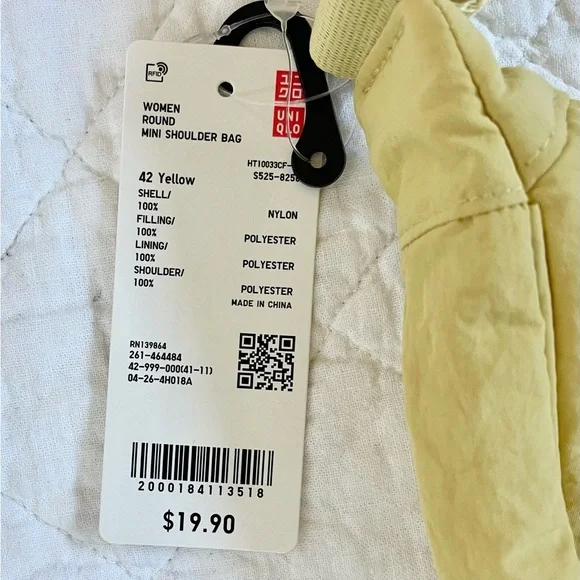 Uniqlo Yellow Crossbody Bag Minimalist Design - Picture 4 of 4